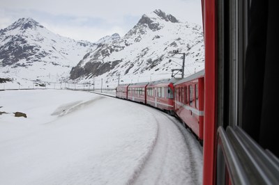 #Yoalin - Mit dem Zug durch die Alpen