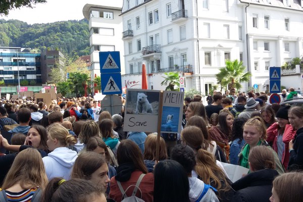 Junge streiken für Klima- und Alpenschutz Junge streiken für Klima- und Alpenschutz