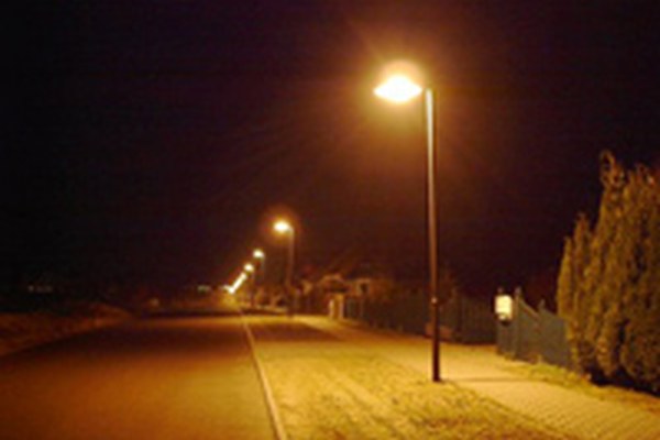 Alpine Nachtlandschaft hell erleuchtet Alpine Nachtlandschaft hell erleuchtet