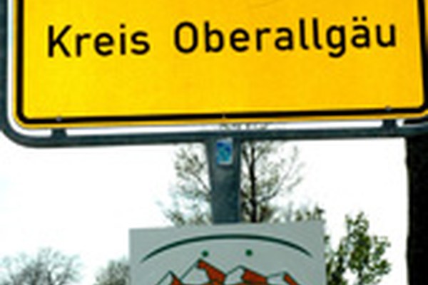 Feierliche Übergabe der Netzwerk-Tafeln in Wildpoldsried/D Feierliche Übergabe der Netzwerk-Tafeln in Wildpoldsried/D