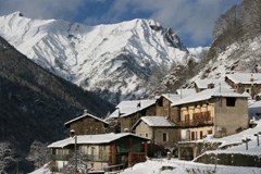 Studie über die "neuen" BewohnerInnen der piemontesischen Alpen Studie über die "neuen" BewohnerInnen der piemontesischen Alpen