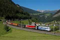 Ja zu "Rollender Landstrasse" durch den Mont Cenis-Tunnel Ja zu "Rollender Landstrasse" durch den Mont Cenis-Tunnel