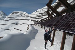 Solargrossprojekt in Schweizer Bergdorf Solargrossprojekt in Schweizer Bergdorf