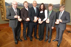 "Berg-Preis" für Emil Zopfi "Berg-Preis" für Emil Zopfi