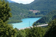 Cavazzo-See/I: Petition und Marsch für seinen Schutz Cavazzo-See/I: Petition und Marsch für seinen Schutz
