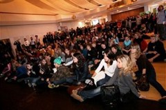 Sozialkapital als Schlüsselfaktor für eine zukunftsfähige und lebenswerte Gesellschaft Sozialkapital als Schlüsselfaktor für eine zukunftsfähige und lebenswerte Gesellschaft