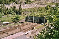 Verkehrsverlagerung: Tunnels allein reichen nicht Verkehrsverlagerung: Tunnels allein reichen nicht