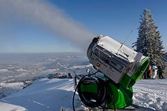 Bayerns Skigebieten schmilzt der Schnee weg Bayerns Skigebieten schmilzt der Schnee weg