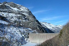 Falsch geplanter Stausee wird abgebrochen Falsch geplanter Stausee wird abgebrochen