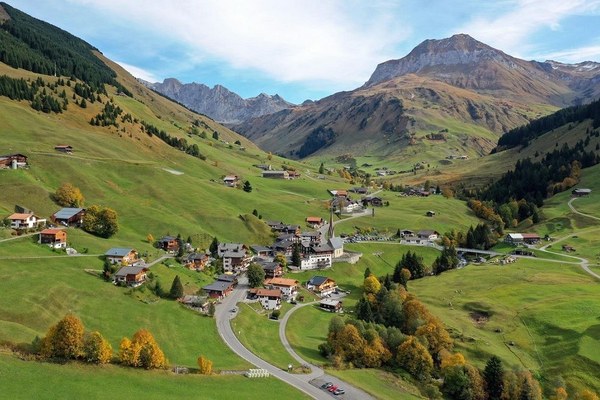 Bergsteigerdörfer: von den Westalpen bis ans Mittelmeer Bergsteigerdörfer: von den Westalpen bis ans Mittelmeer