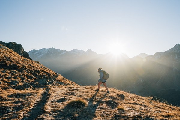 Die Zukunft der Via Alpina sichern Die Zukunft der Via Alpina sichern
