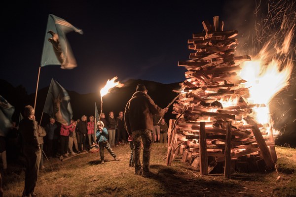 Feuer in den Alpen 2025: Im Zeichen des 25-jährigen Jubiläums der Via Alpina Feuer in den Alpen 2025: Im Zeichen des 25-jährigen Jubiläums der Via Alpina