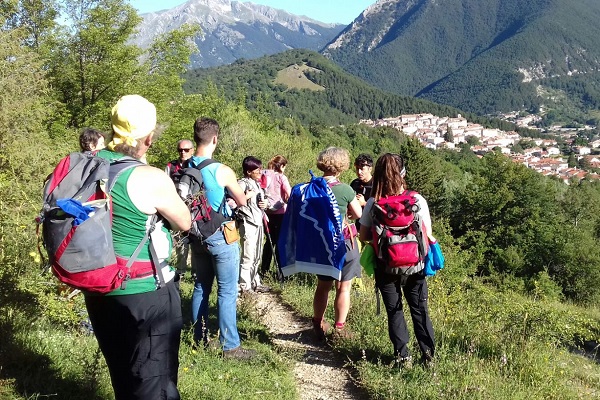 Gebirge vernetzen Gebirge vernetzen