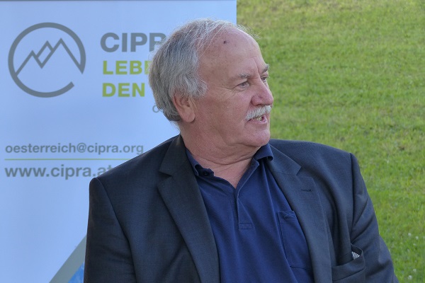 In Memoriam Peter Haßlacher In Memoriam Peter Haßlacher