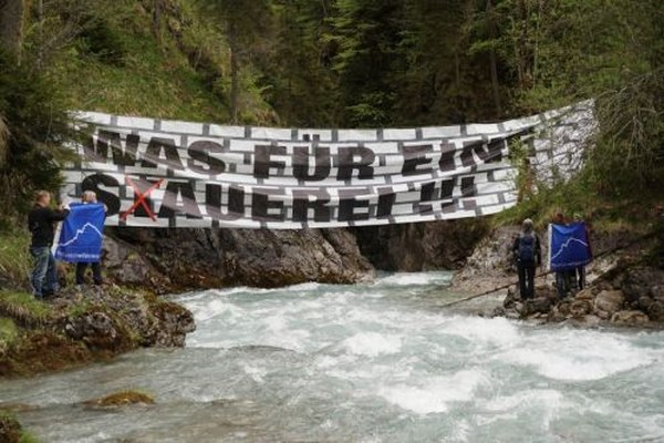 Mountain Wilderness protestiert an der Eisenbreche Mountain Wilderness protestiert an der Eisenbreche