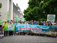 Bündnis „Rettet die Berge – kein Rückschritt beim Alpenschutz!“