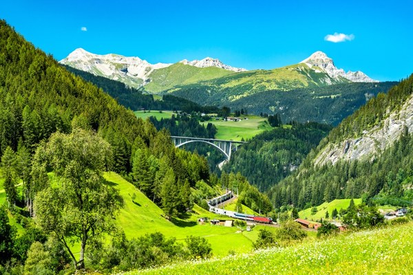 Schienen statt Stau Schienen statt Stau