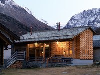 Constructive Alps