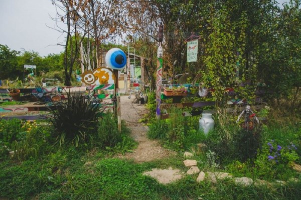 Ecological and community areas Ecological and community areas