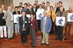 The challenge: disseminating knowledge The challenge: disseminating knowledge