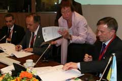 Alps and Carpathians pulling together for biological diversity Alps and Carpathians pulling together for biological diversity