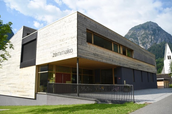 Awards for attractive, well-built constructions Awards for attractive, well-built constructions