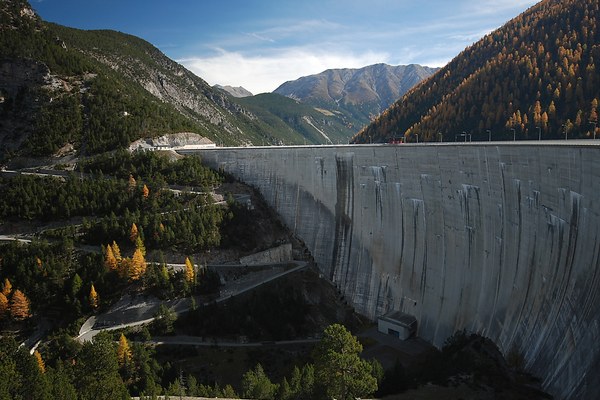New Alpine reservoirs to combat water shortages New Alpine reservoirs to combat water shortages