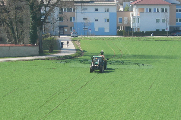 Pesticides: a tug of war Pesticides: a tug of war
