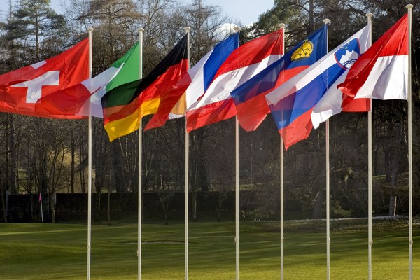 Sectorial Development of Green Economy in the Alpine Region Sectorial Development of Green Economy in the Alpine Region
