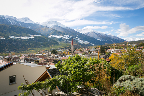 South Tyrol commits itself to the common good South Tyrol commits itself to the common good