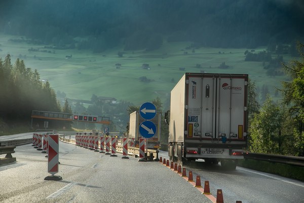 Truck promotion instead of ecology Truck promotion instead of ecology