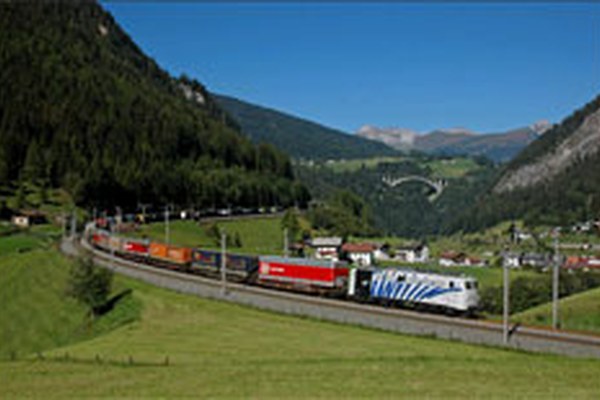 Vienna Declaration by the Regional Conference on Transport and the Environment 1997 Vienna Declaration by the Regional Conference on Transport and the Environment 1997