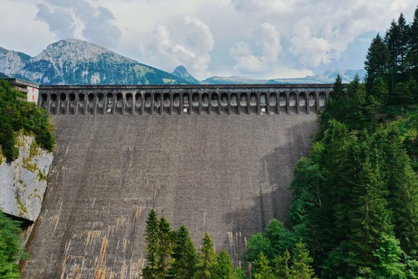 Hydropower in the Alps Hydropower in the Alps