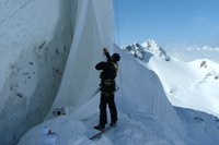 Développement ou limitation des recouvrements de glaciers ?