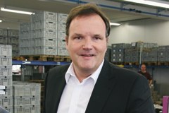 URS SPRENGER — SCHAAN/FL « La croissance n’est pas un objectif en soi pour l’entreprise » URS SPRENGER — SCHAAN/FL « La croissance n’est pas un objectif en soi pour l’entreprise »