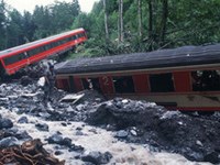 Risques naturels : un risque incalculable pour la route et le rail ?