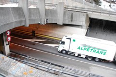 Un second tube pour les tunnels du Gothard et du Fréjus ? Un second tube pour les tunnels du Gothard et du Fréjus ?
