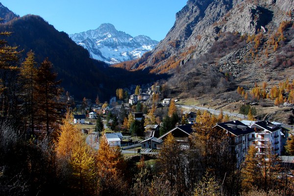 Des projets miniers controversés Des projets miniers controversés