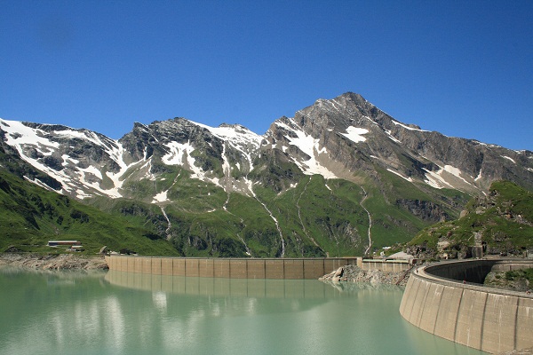 L’électricité dévore le paysage L’électricité dévore le paysage