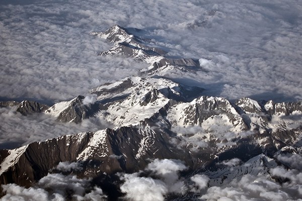 Les cantons alpins font cavalier seul Les cantons alpins font cavalier seul