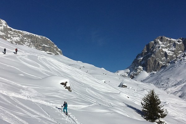 Les villages d'alpinistes se développent en Suisse Les villages d'alpinistes se développent en Suisse
