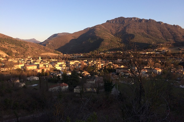 Con la partecipazione al potere Con la partecipazione al potere