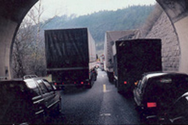 Italia/Austria: firmato l'accordo per il tunnel di base del Brennero Italia/Austria: firmato l'accordo per il tunnel di base del Brennero