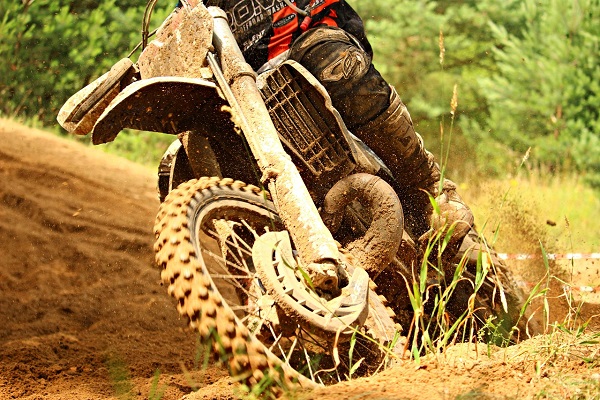 Ancora moto sui sentieri di montagna? Ancora moto sui sentieri di montagna?