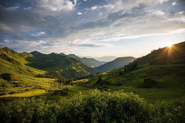 Anno dello sviluppo sostenibile delle montagne Anno dello sviluppo sostenibile delle montagne