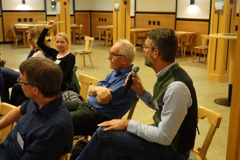 Offene Diskussion am Abend
