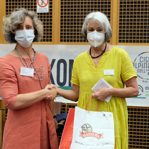 Serena Arduino, co president CIPRA International & Ingrid Fischer, co president Alpine Town of the Year Association (c) Stefano Ceretti (5)