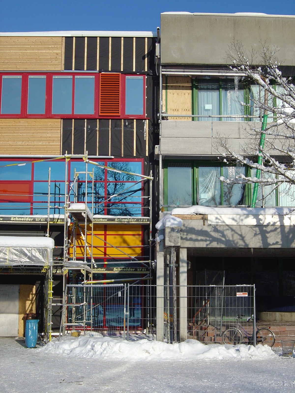Südfassade Schnittstelle Bauphasen.jpg