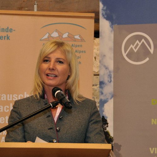 Ulrike Scharf, Bayerische Staatsministerin für Umwelt und Verbraucherschutz (c) CIPRA
