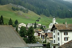 Je umik države iz obrobnih regij ena od danih možnosti? Je umik države iz obrobnih regij ena od danih možnosti?